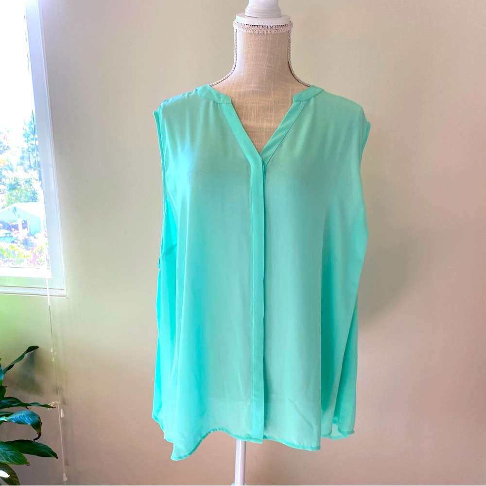Pastel green TANK TOP